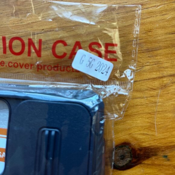 Motorola Moto G 5G 2024 case - Slide Camera Cover - Picture 3 of 6